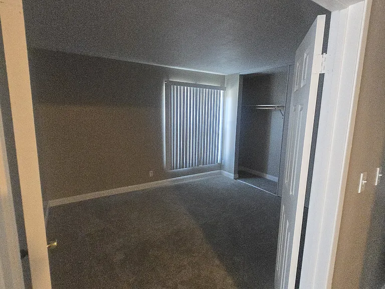 520 Van Buren Avenue — Photo 117