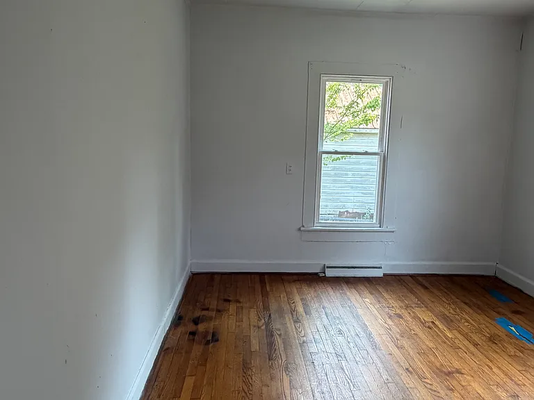 616 Morehead St — Photo 4