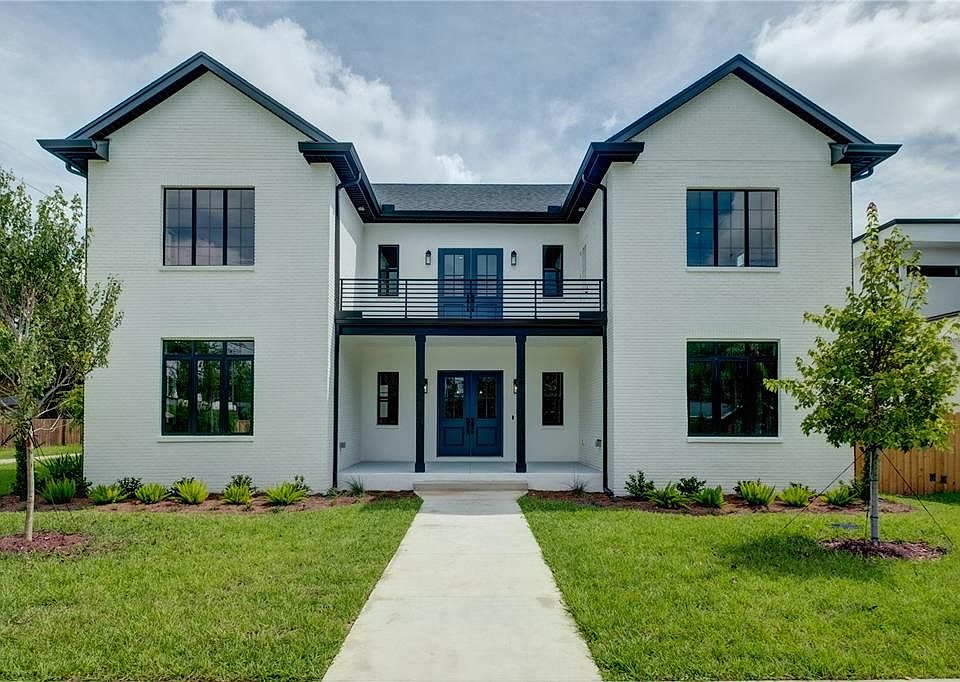 1st image of 805 W INDIANA AVENUE