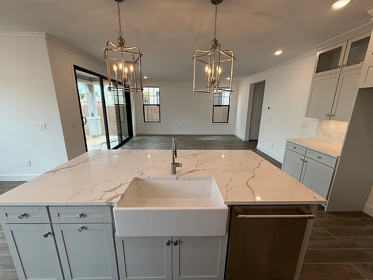 2390 W Los Arboles Pl — Photo 40