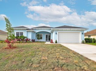 451 SW Fields Ave, Port Saint Lucie, FL 34953