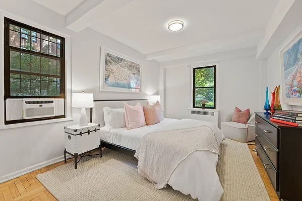 Sold by Compass | media 6