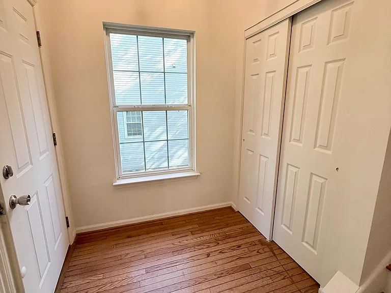 610 Brentwood Ct — Photo 13