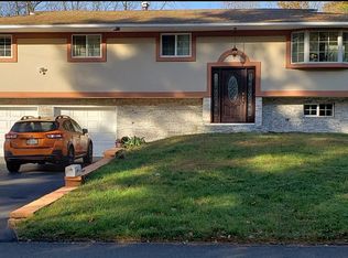 29 Birchwood Ter, Nanuet, NY 10954