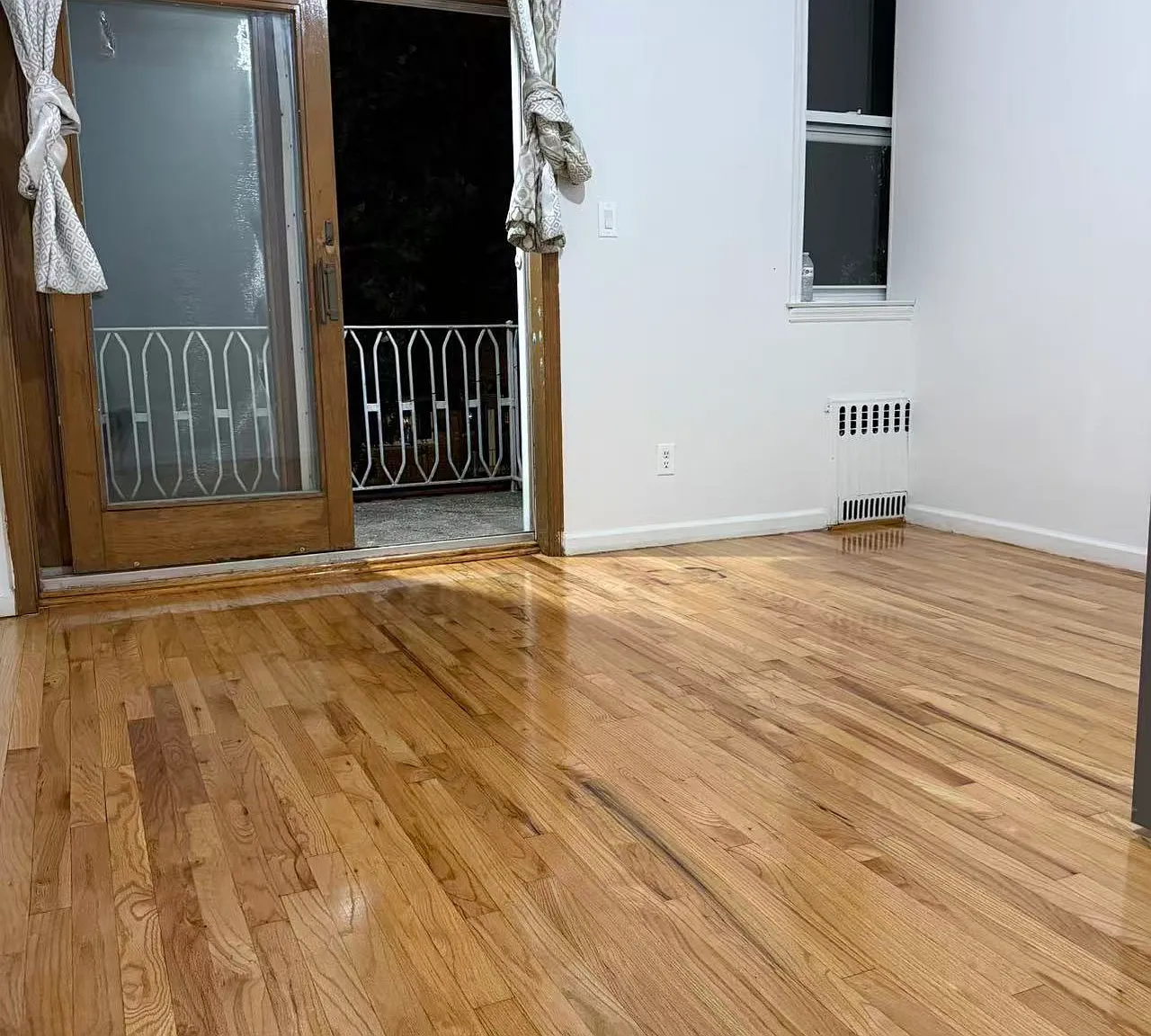 4 bed, 1200 sqft, $3,980 — Photo 4