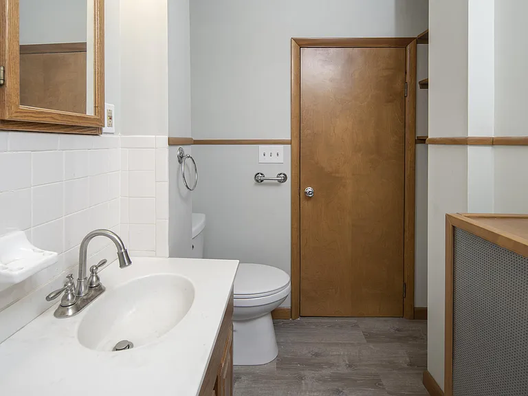 159 Hoosick St #1R — Photo 18