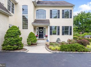 1180 Wembley Dr, Wayne, PA 19087