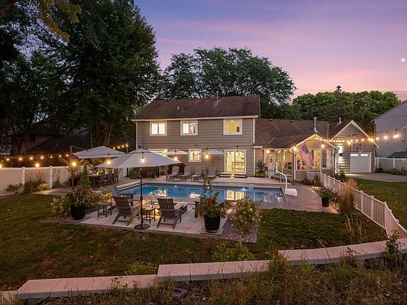 3rd image of 8722 Sandro Rd