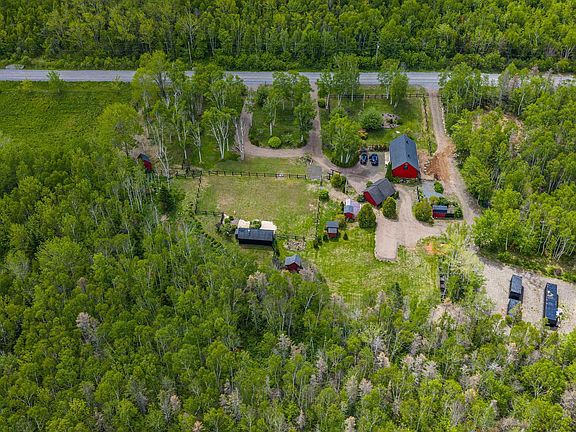 5th image of 95 Forest Glade Rd