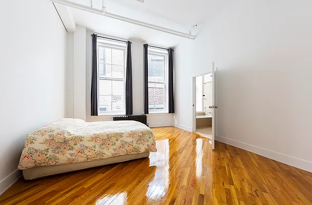 Rented by Compass | media 4