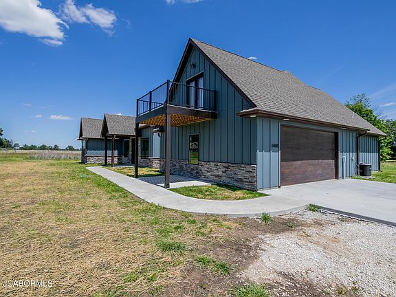 2nd image of 6408 Tilla Dr