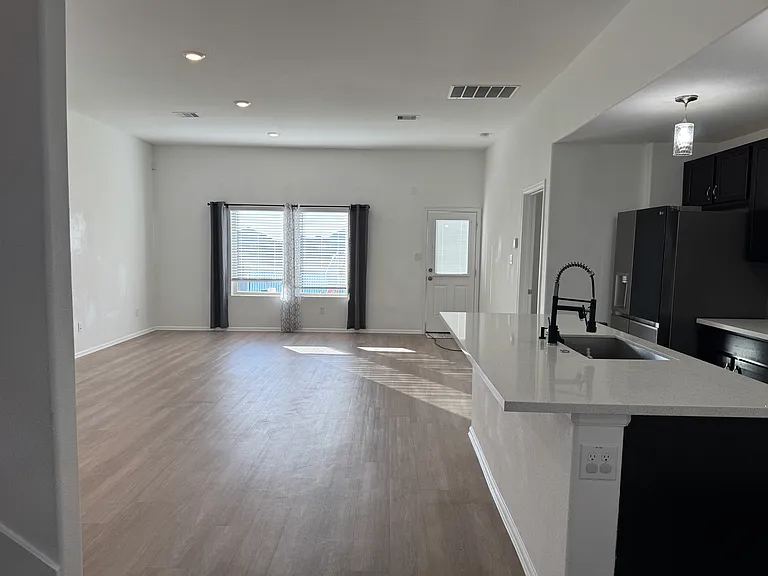 458 Maple Bend Ln — Photo 13