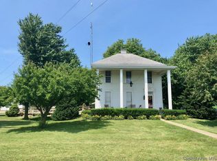 11011 Schone St, Tallula, IL 62688