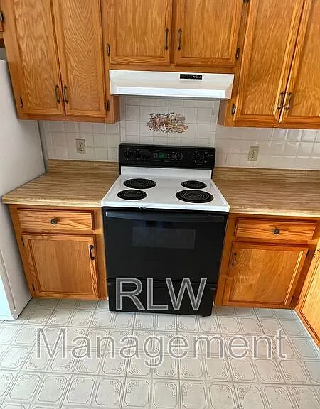 44 S Kentucky Ave — Photo 4