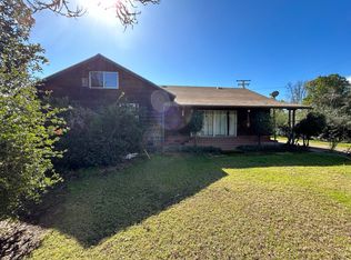23611 E Citrus St, Lindsay, CA 93247