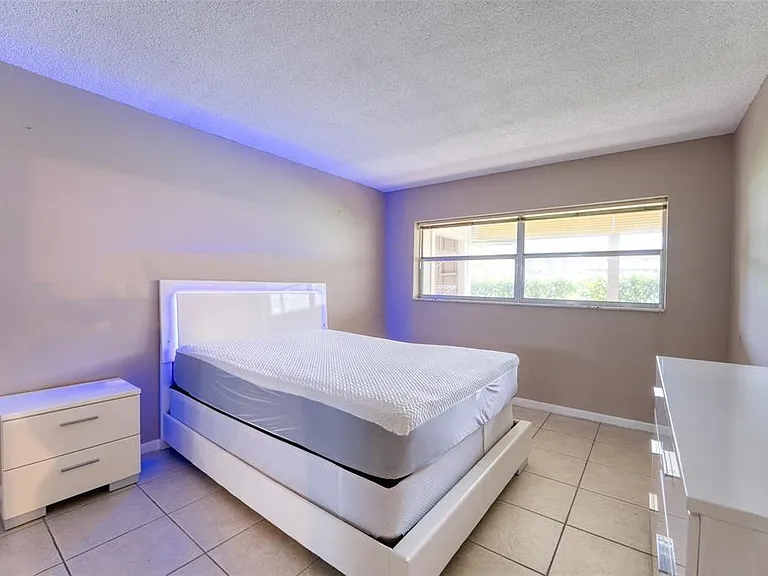 4700 Washington St #105 — Photo 8
