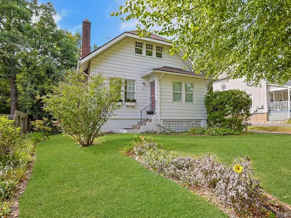 51 Roosevelt Street, Pearl River, NY 10965