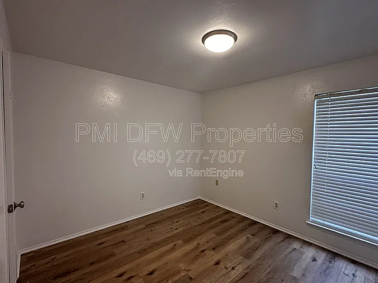 1818 Andover Dr — Photo 10