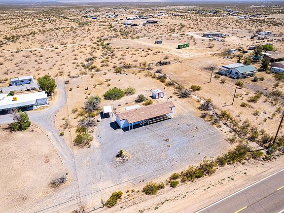 4th image of 2304 S Estrella Rd