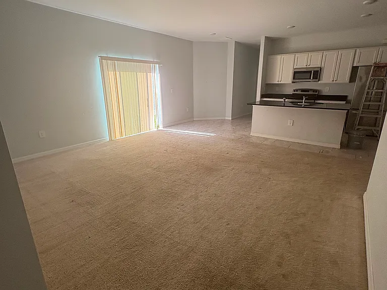 218 Cayuga St — Photo 3