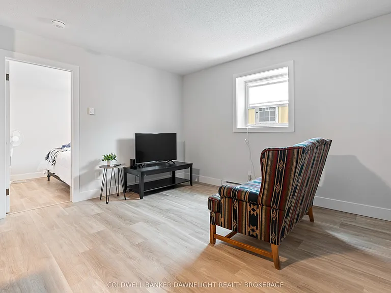 383 Main St S #4 — Photo 4