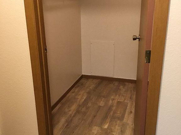 3rd image of 2843 Hawken St #19