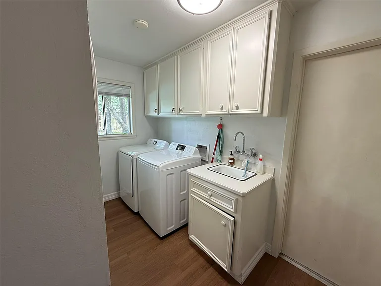 11915 Steppingstone Ln — Photo 18