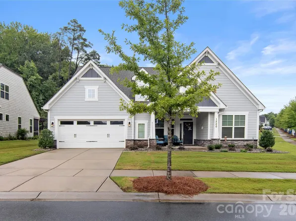 1200 Curling Creek Dr, Indian Trail, NC 28079