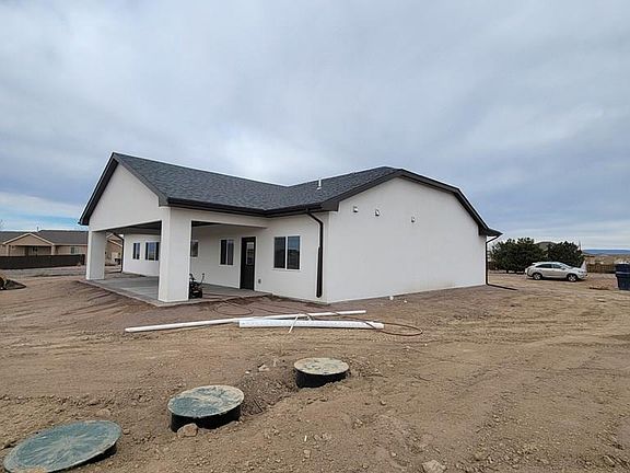 3rd image of 164 S Siesta Dr