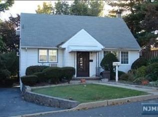 128 Charlton Ave, Lodi, NJ 07644