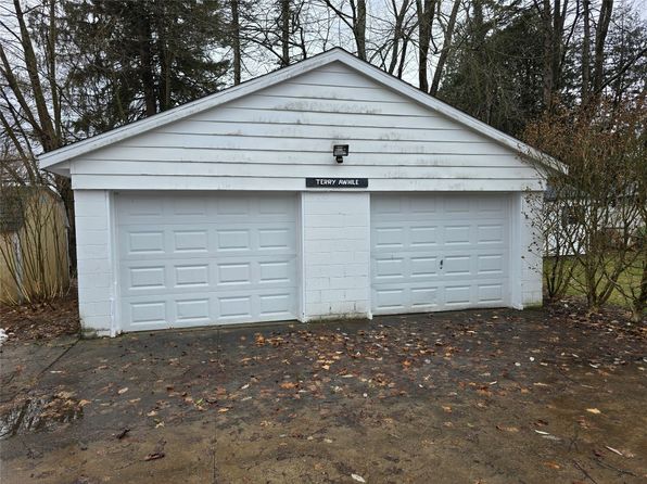 113 Cherry St, Edinboro, PA 16412