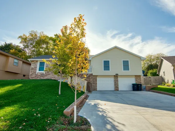 13829 Marinda Cir, Omaha, NE 68144