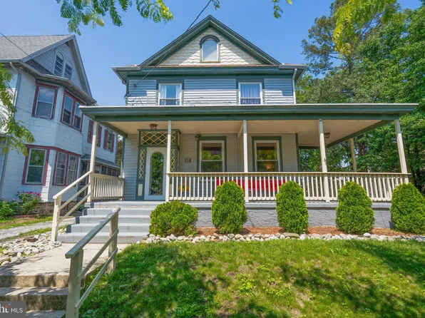 28 High St, Woodbury, NJ 08096