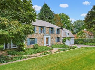 28 Drury Ln, Worcester, MA 01609