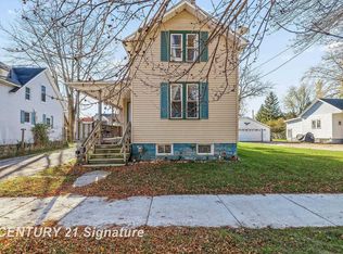 1732 McKinley St, Bay City, MI 48708