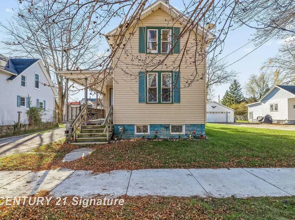 1732 McKinley St, Bay City, MI 48708