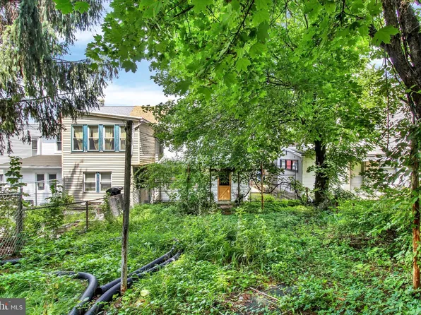 W Bertsch St, Lansford, PA 18232