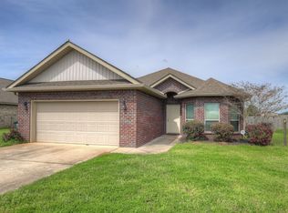 9321 Clayton Dr, Fairhope, AL 36532