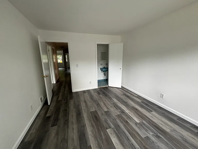 54 Whitaker Pl — Photo 11