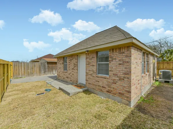 102 1/2 Avenue D, South Houston, TX 77587