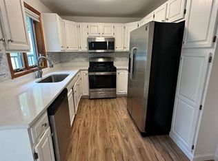 23 Kanawha Ave #23, Agawam, MA 01001