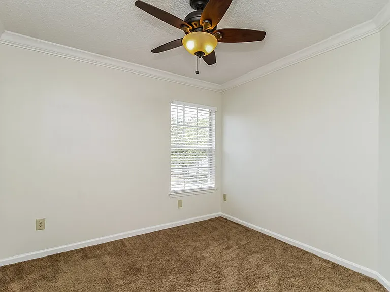 1412 Oberlin Ter — Photo 14