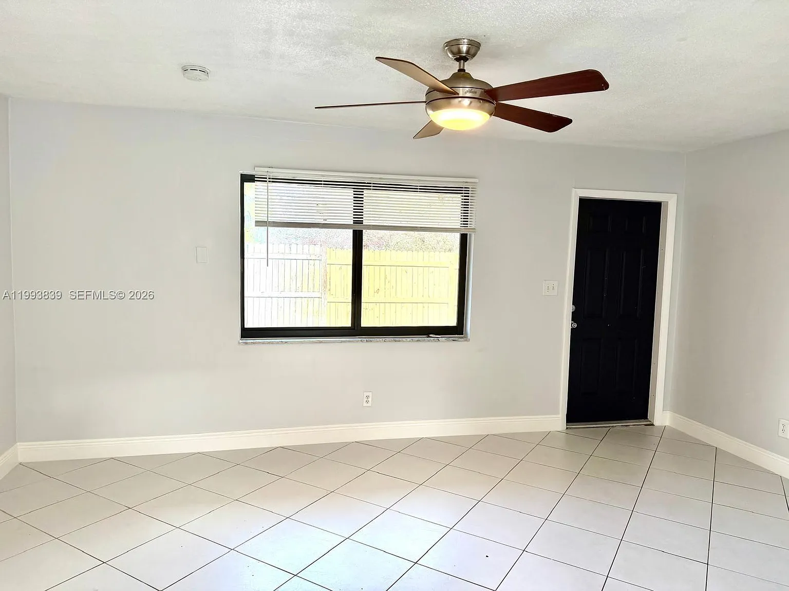 2 bed, 1.0 bath, 970 sqft, $2,300 — Photo 2