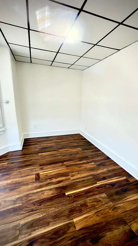 Building Photo - 6633 Torresdale Ave #2F