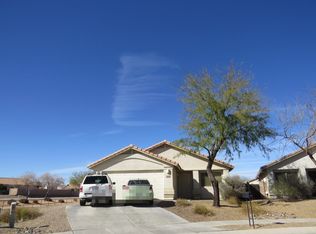 6822 W Pebble Shore Ct, Tucson, AZ 85757