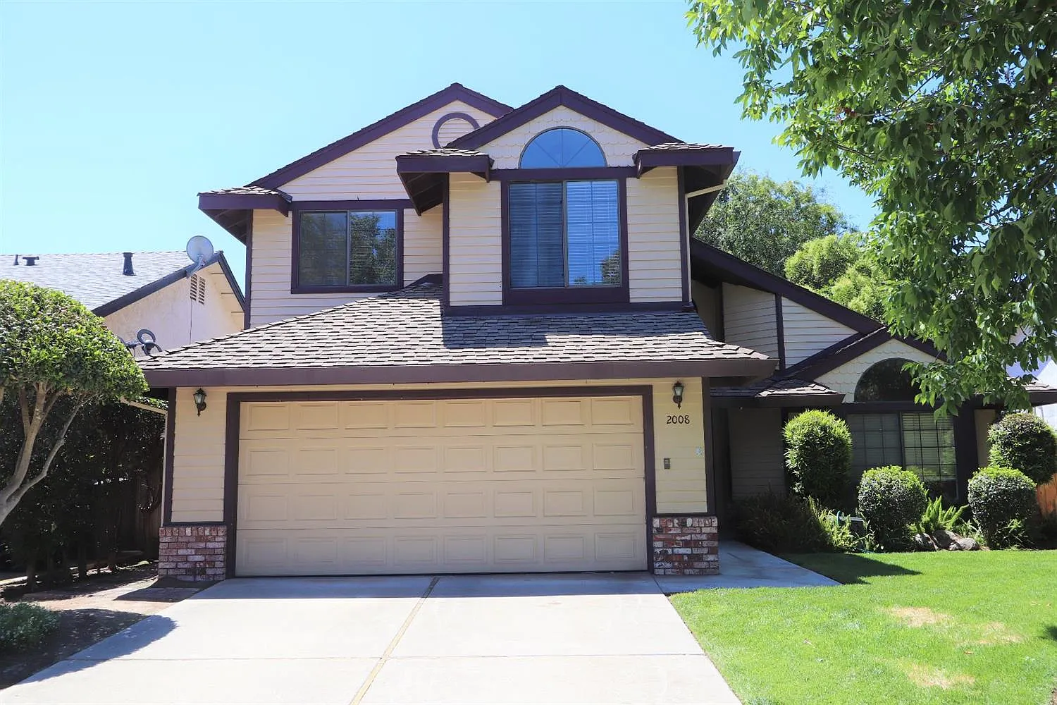 2008 Sheldon Dr photo 1