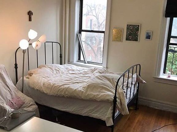 4th image of 2598 36th St APT 2J