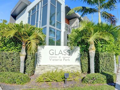 600 NE 8th Avenue, Fort Lauderdale, FL, 33304