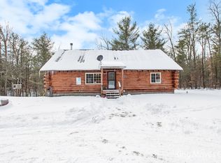 20585 Gates Rd, Howard City, MI 49329