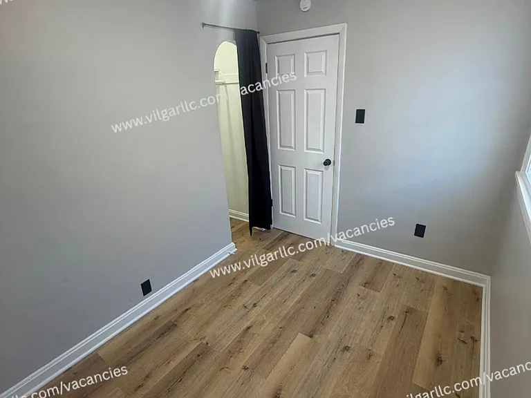 5035 Tod Ave — Photo 15